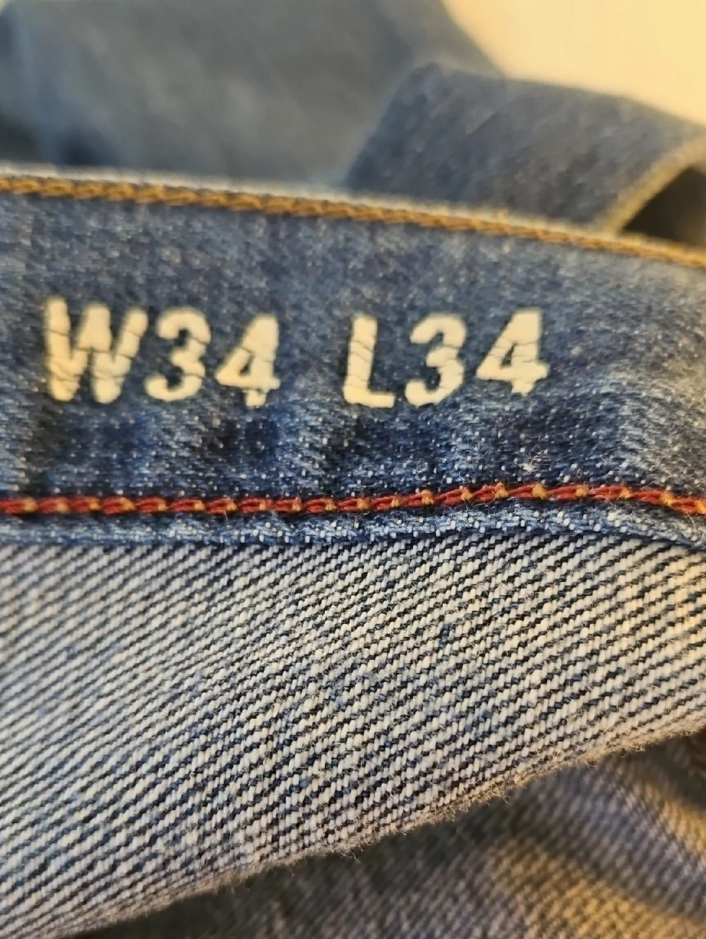 Mossimo Supply Co. Men's Medium Blue Wash Skinny Jeans Size 34x34